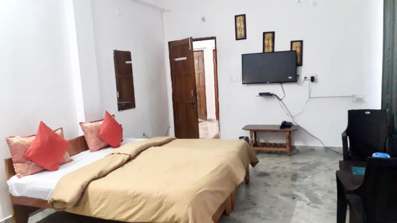 בהופאל Peacock Hill Homestay מראה חיצוני תמונה
